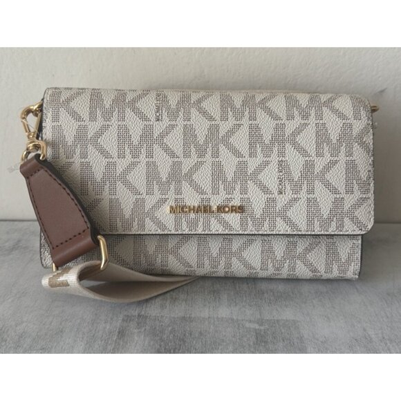 Michael Kors Jet Set Signature Vanilla Luggage Crossbody Handbag W Wide Strap - Picture 1 of 13